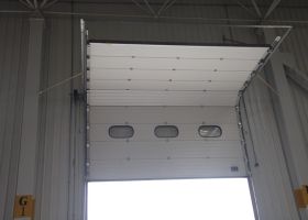 青海工業提升門價格,廠家批發出售【廣州奇翔】