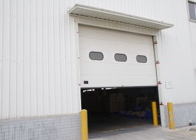 揚州工業提升門廠家 經歐洲標準測試-廣州奇翔
