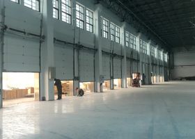 東莞工業滑升門廠家的設計不同之處-廣州奇翔