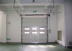    車間工業提升門-廣州奇翔制造，是你稱心的選擇!